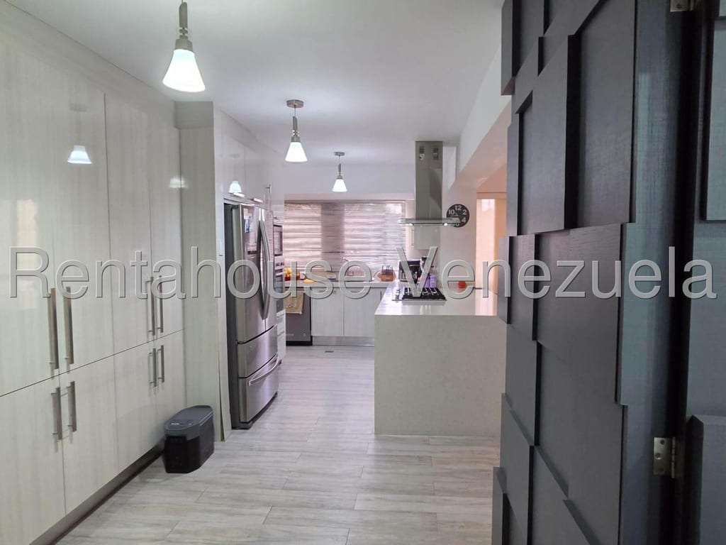 Apartamento en Santa Rosa de Lima, Caracas