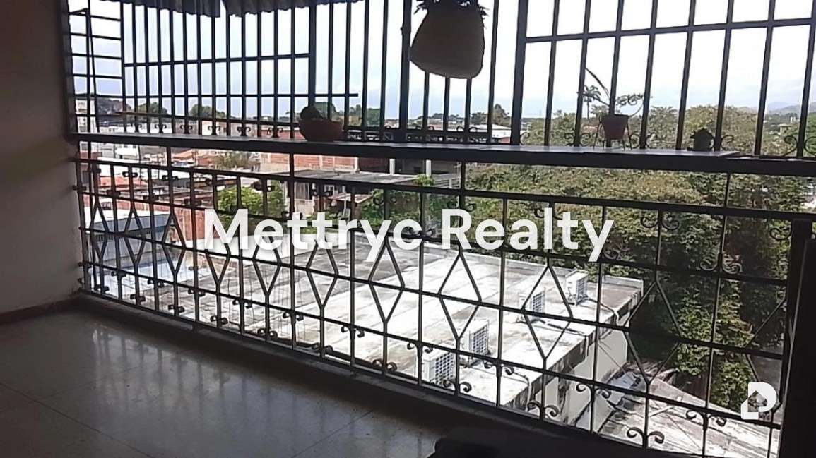 Apartamento en Av. Bolívar Sur, Valencia – 16