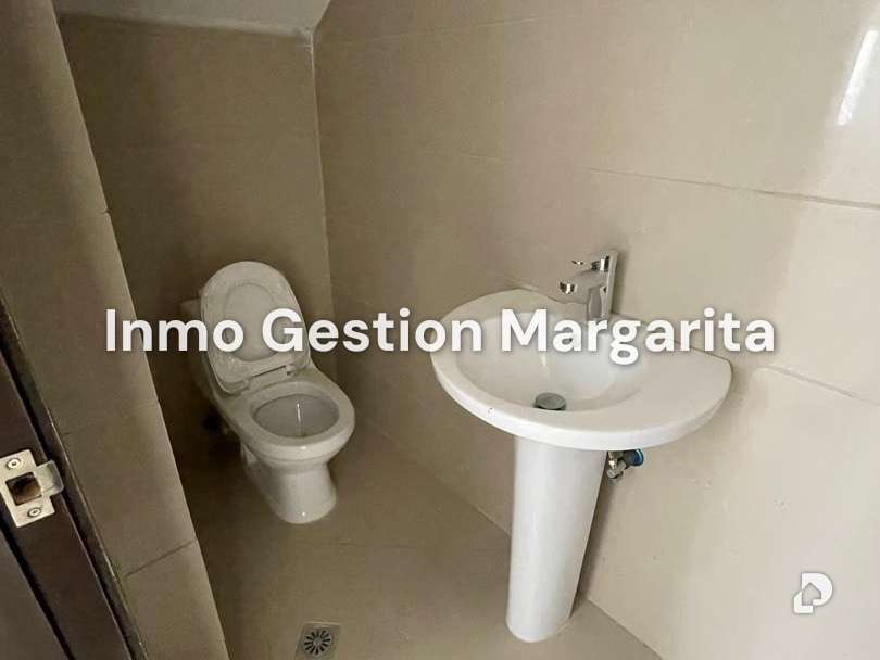 Townhouse en Los Robles, Porlamar – 23