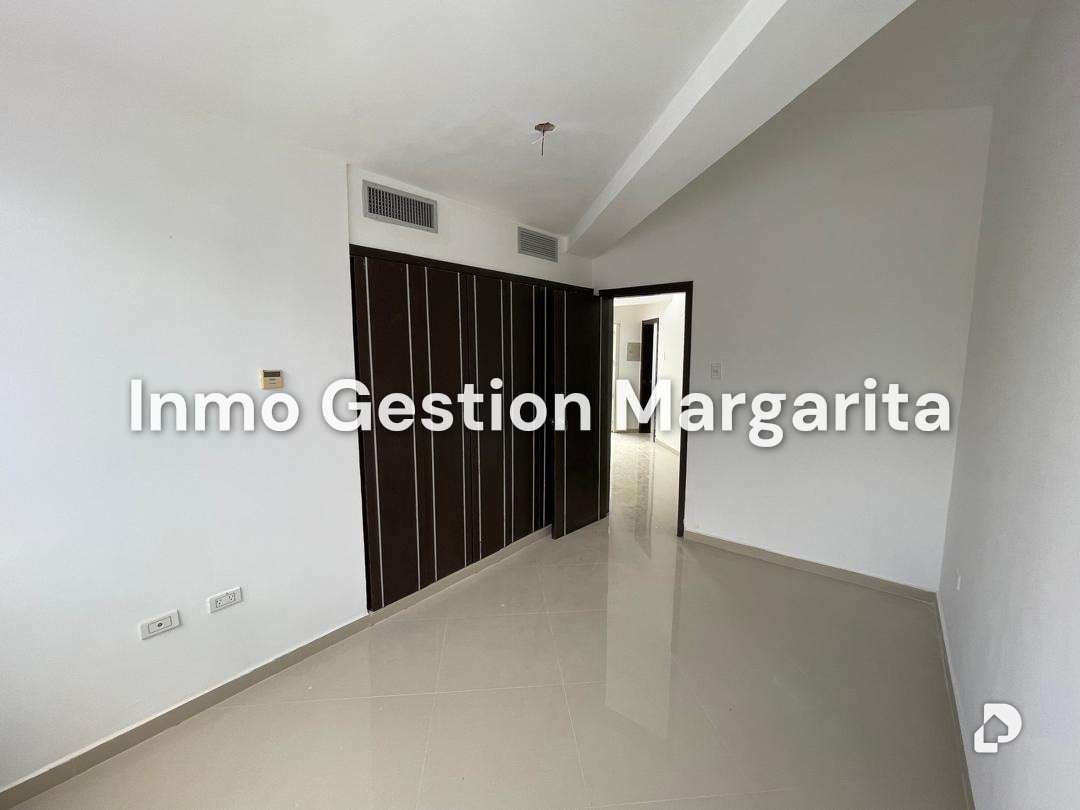 Townhouse en Los Robles, Porlamar – 27