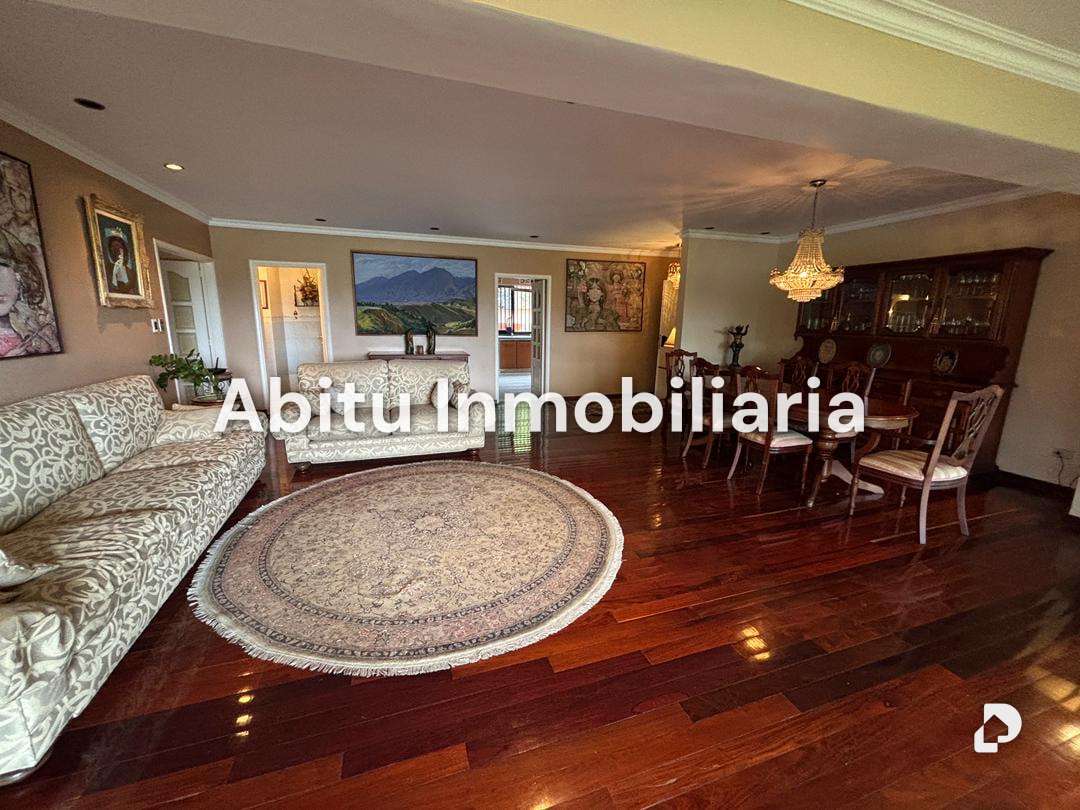 Apartamento en Alto Hatillo, Caracas – 2