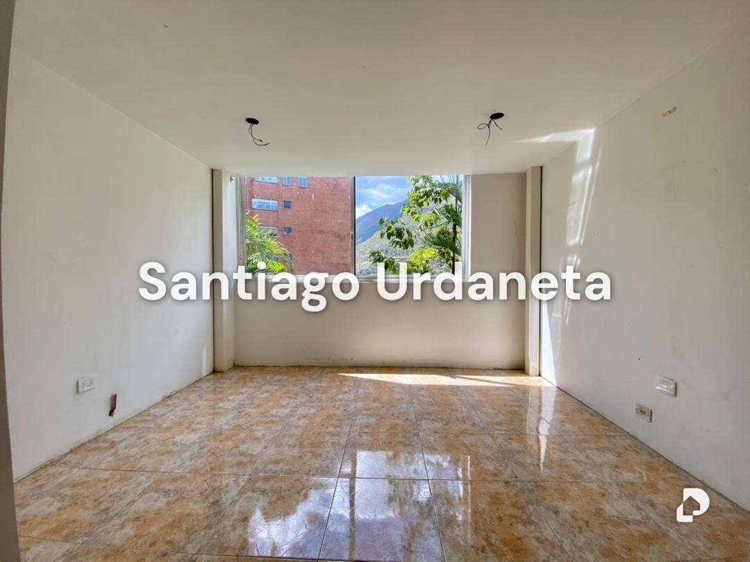 Apartamento en Urb. Miranda, Caracas – 11