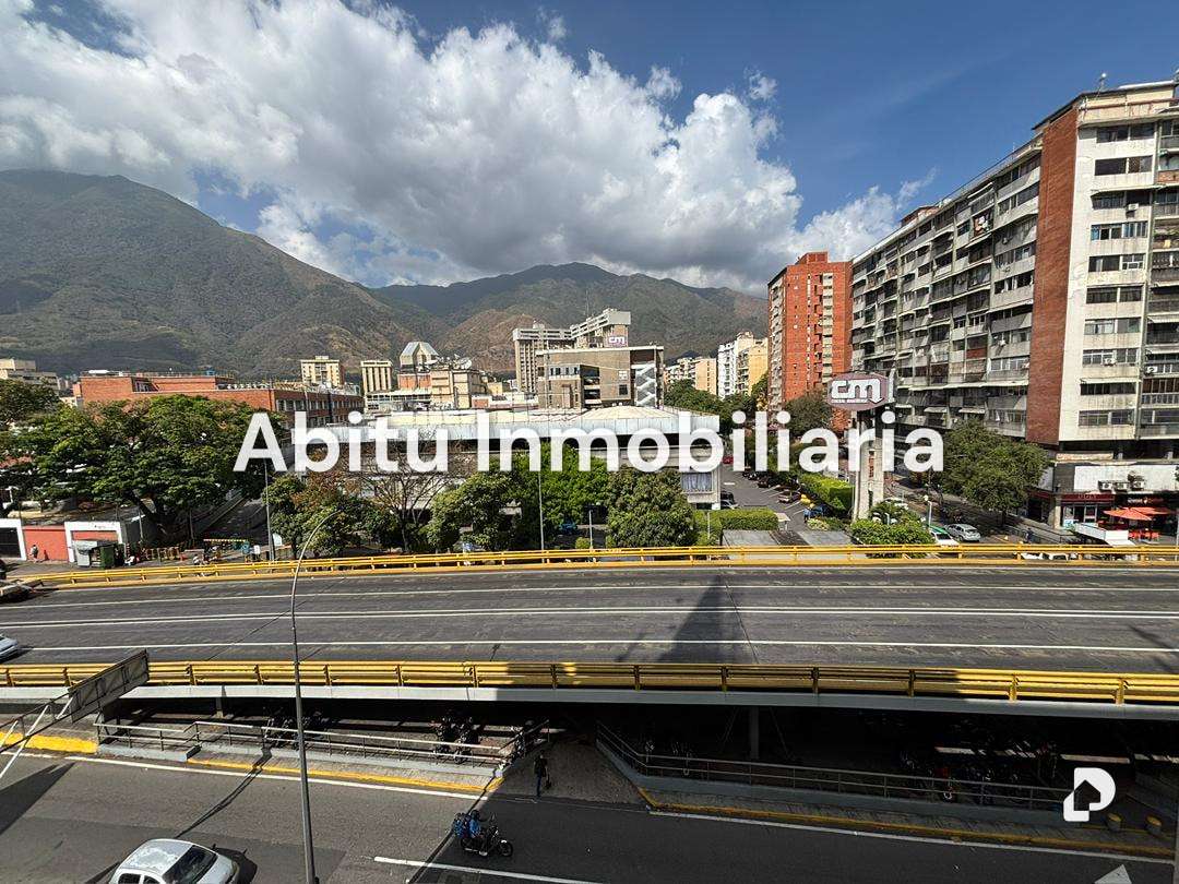 Oficina en Los Ruices, Caracas – 9