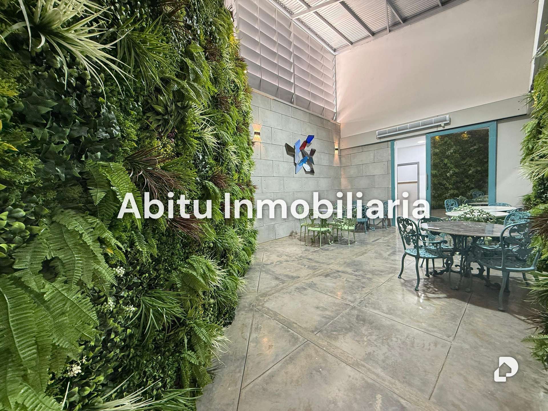 Local comercial en San Román, Caracas – 5