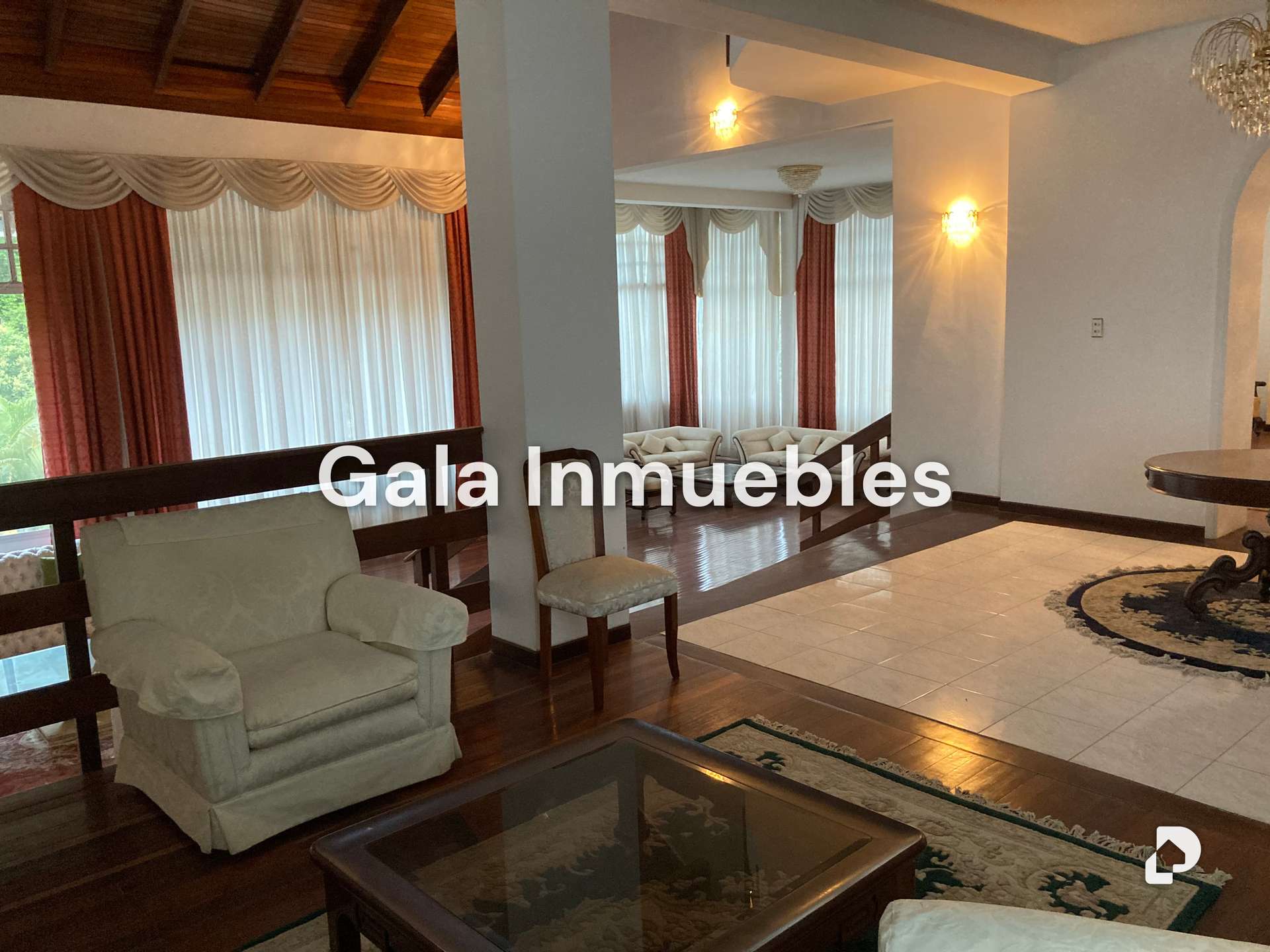 Casa en Oripoto, Caracas – 11