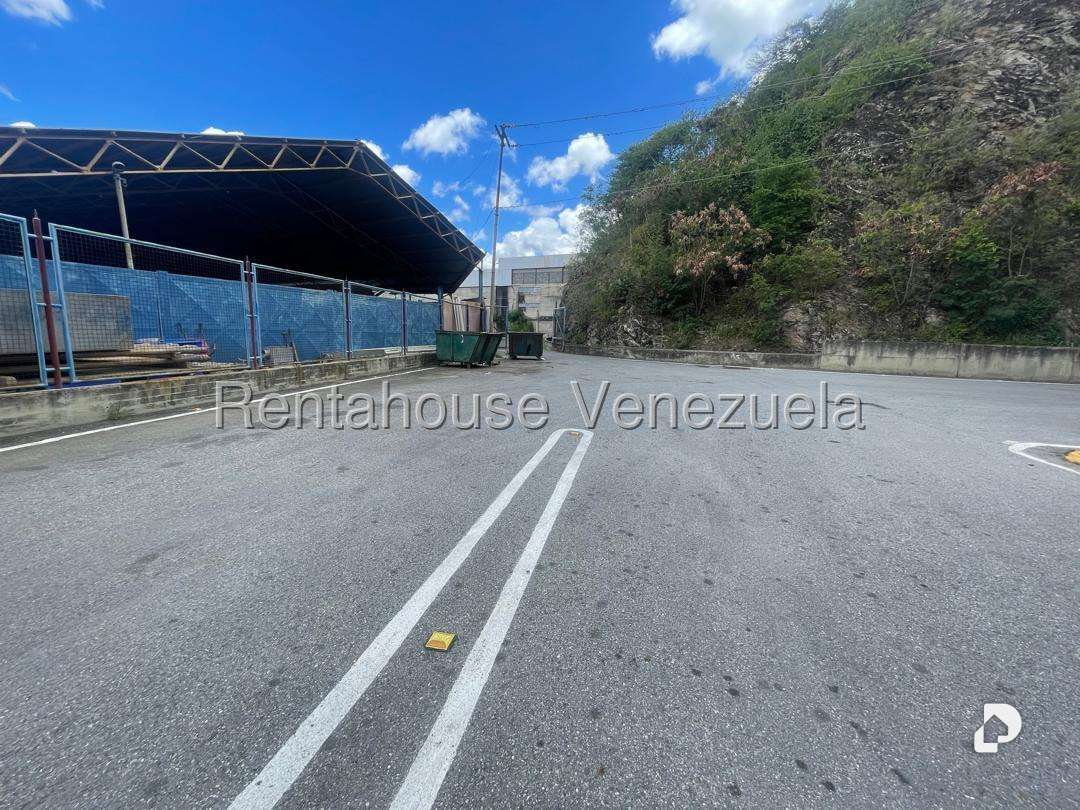 Terreno en El Valle, Caracas – 13