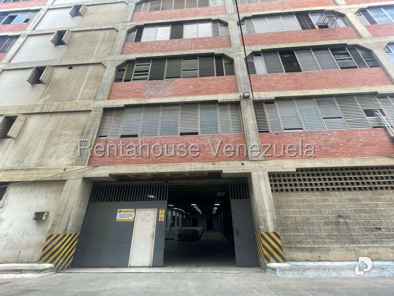 Terreno en El Valle, Caracas – 16