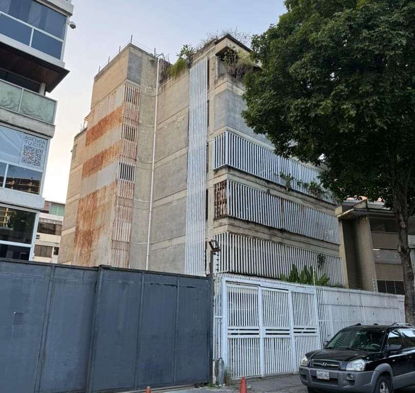 Edificio en Las Mercedes, Caracas - 1