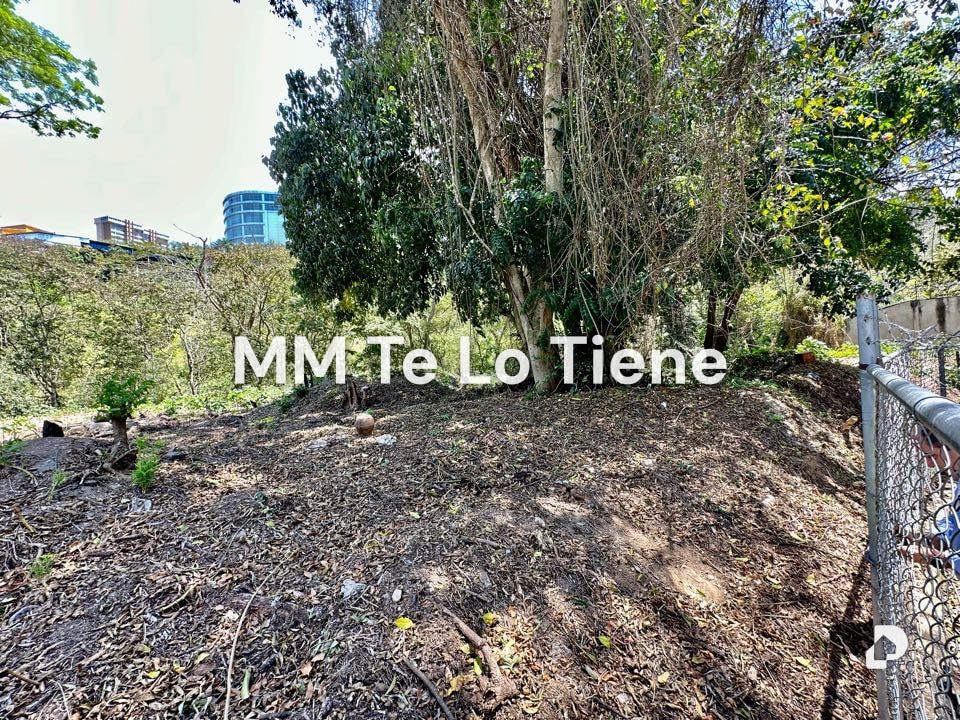 Terreno en Cerro Verde, Caracas – 5