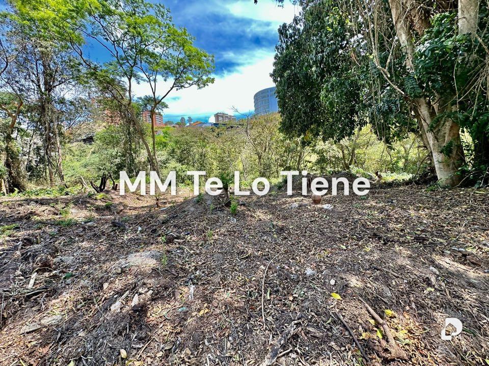 Terreno en Cerro Verde, Caracas – 4
