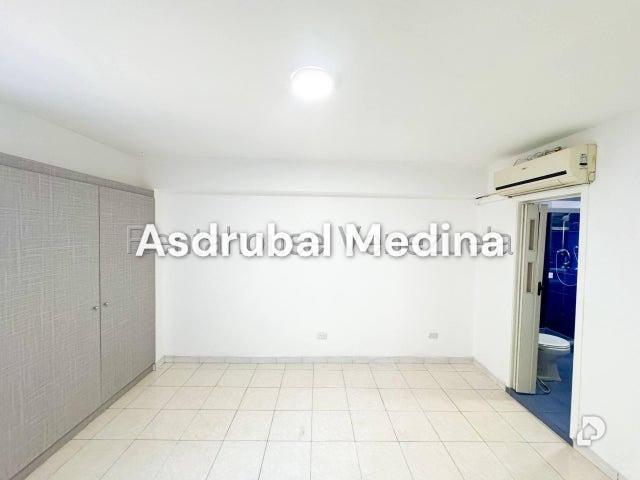 Apartamento en La Florida, Caracas – 3
