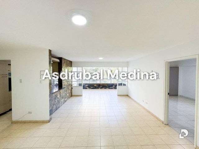 Apartamento en La Florida, Caracas – 2
