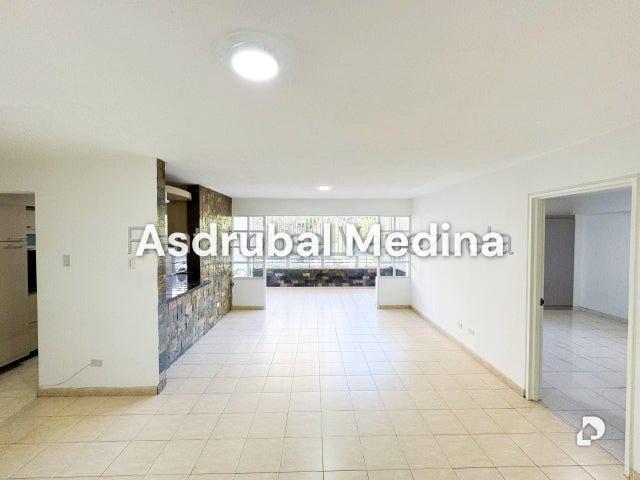 Apartamento en La Florida, Caracas – 2