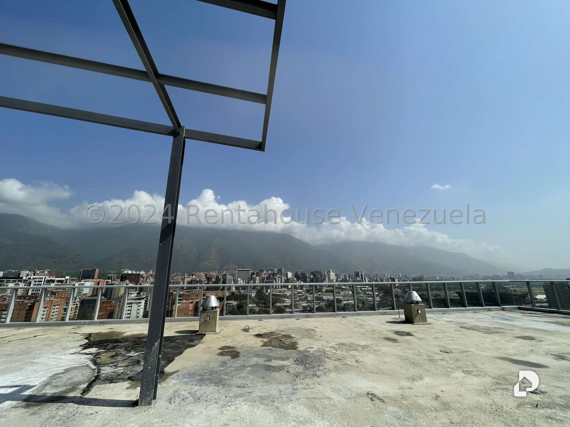 Local comercial en Las Mercedes, Caracas – 3