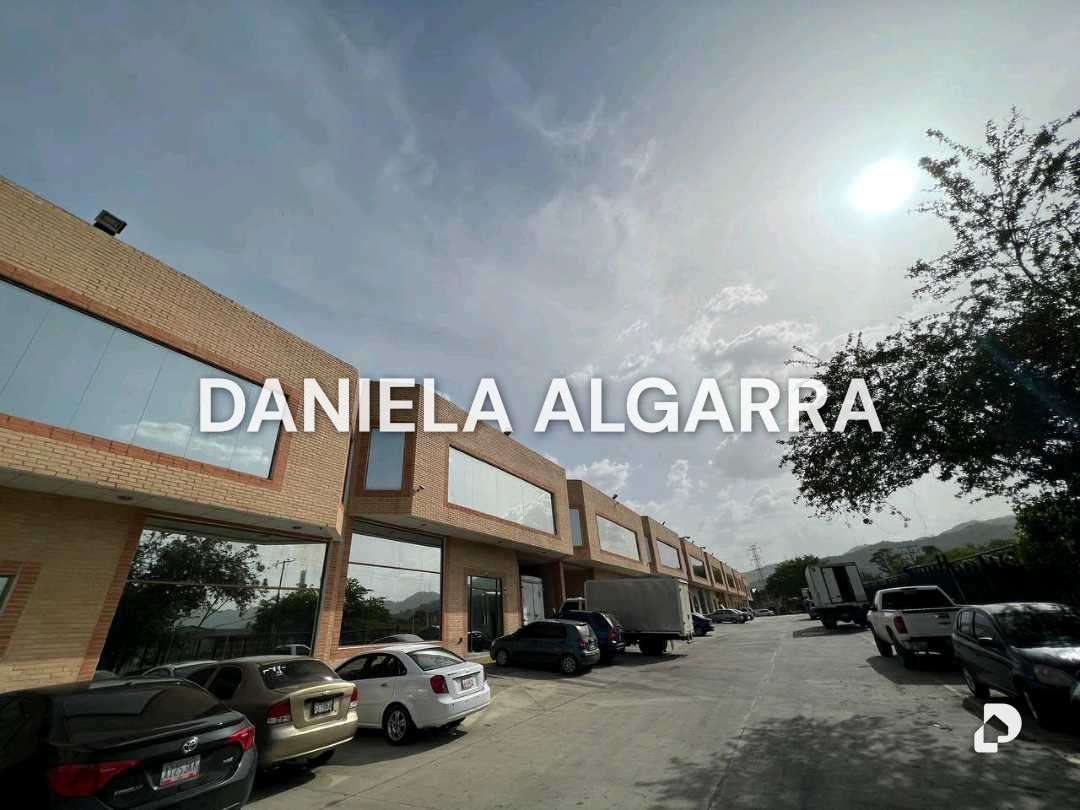 Local comercial en Industrial Castillito, Valencia – 2