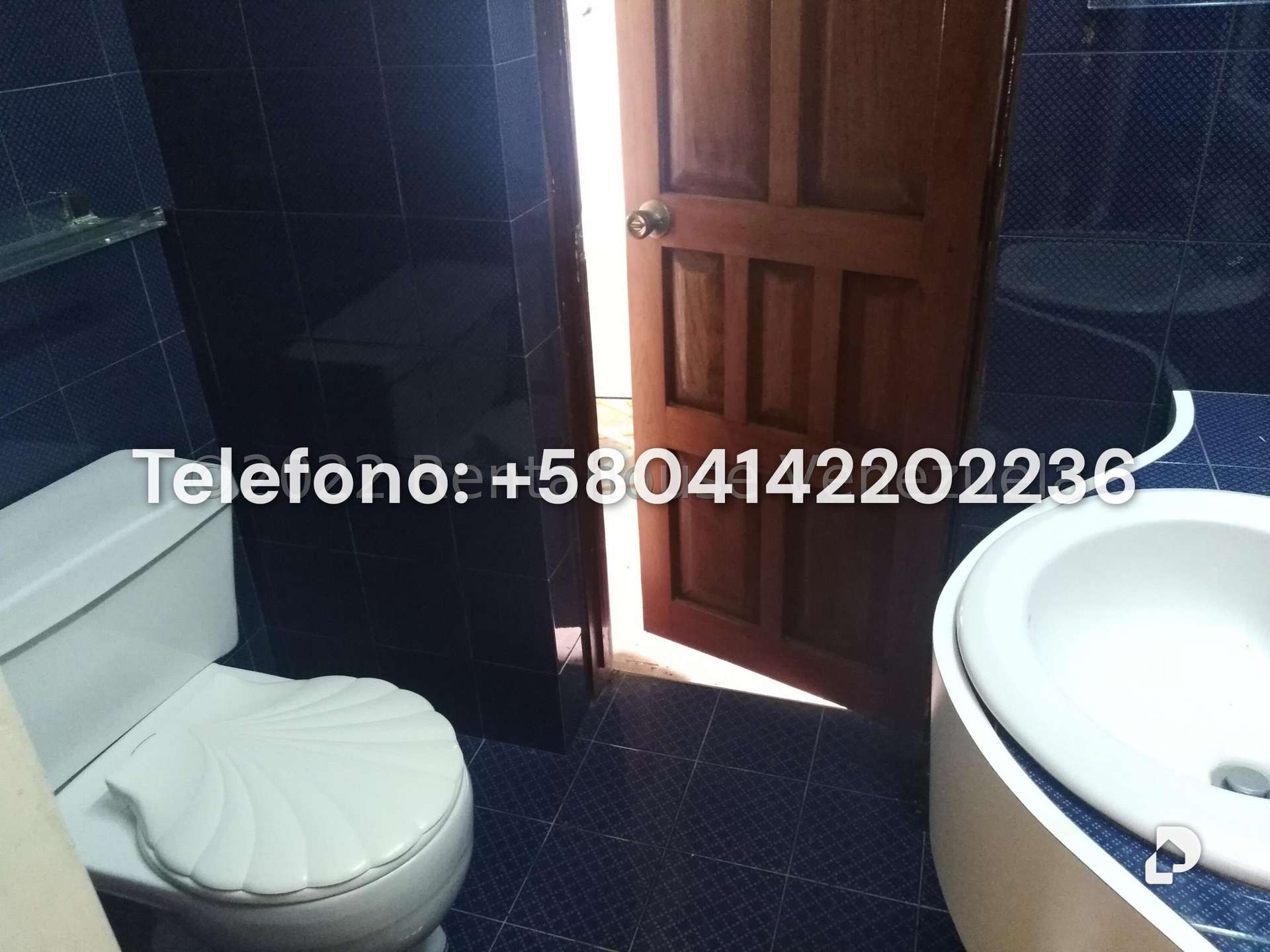 Casa en Oripoto, Caracas – 28