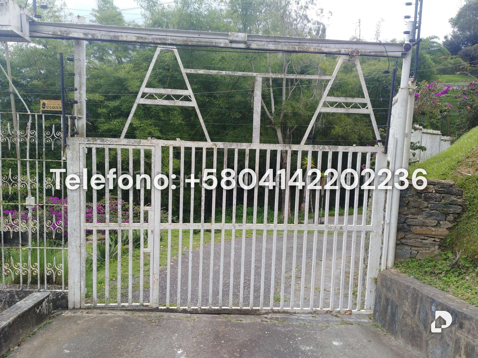 Casa en Oripoto, Caracas – 38