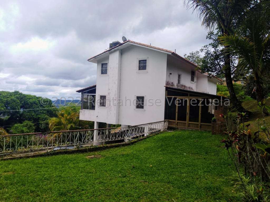 Casa en Oripoto, Caracas - 1