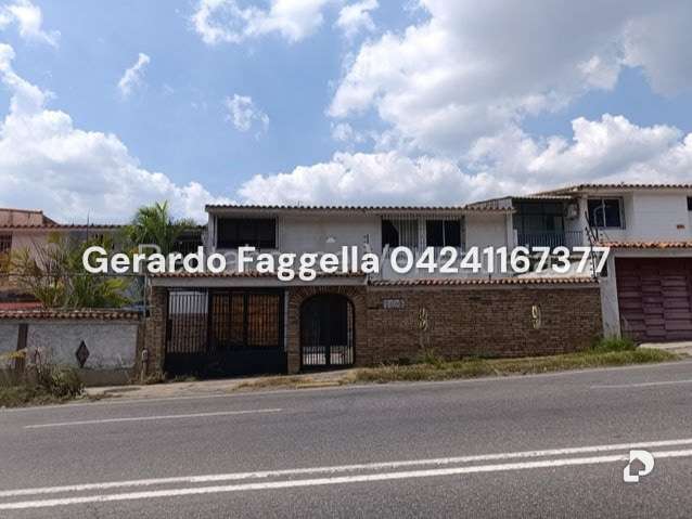 Casa en Macaracuay, Caracas – 1
