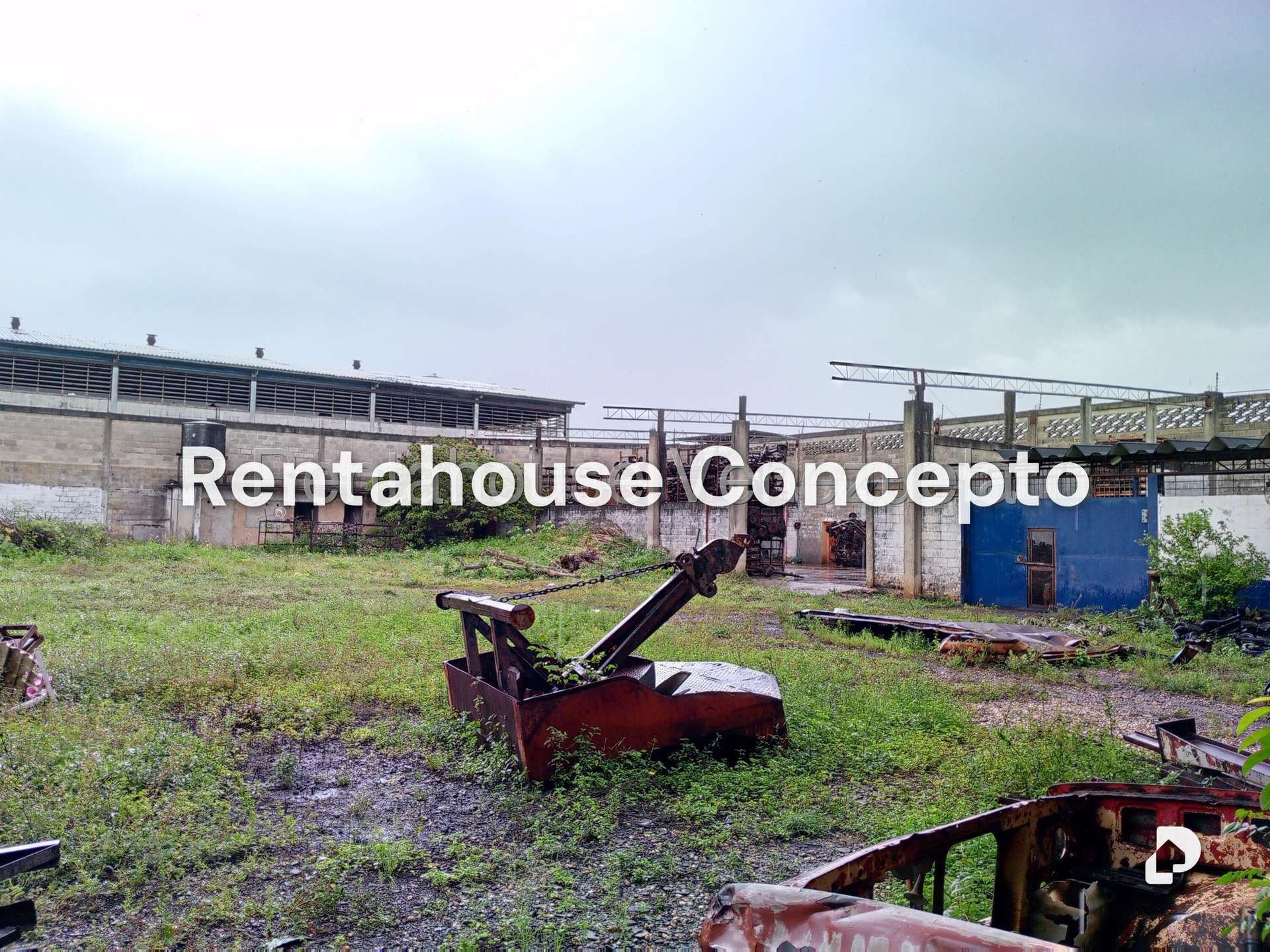 Local comercial en Lizandro Alvarado, Valencia – 11