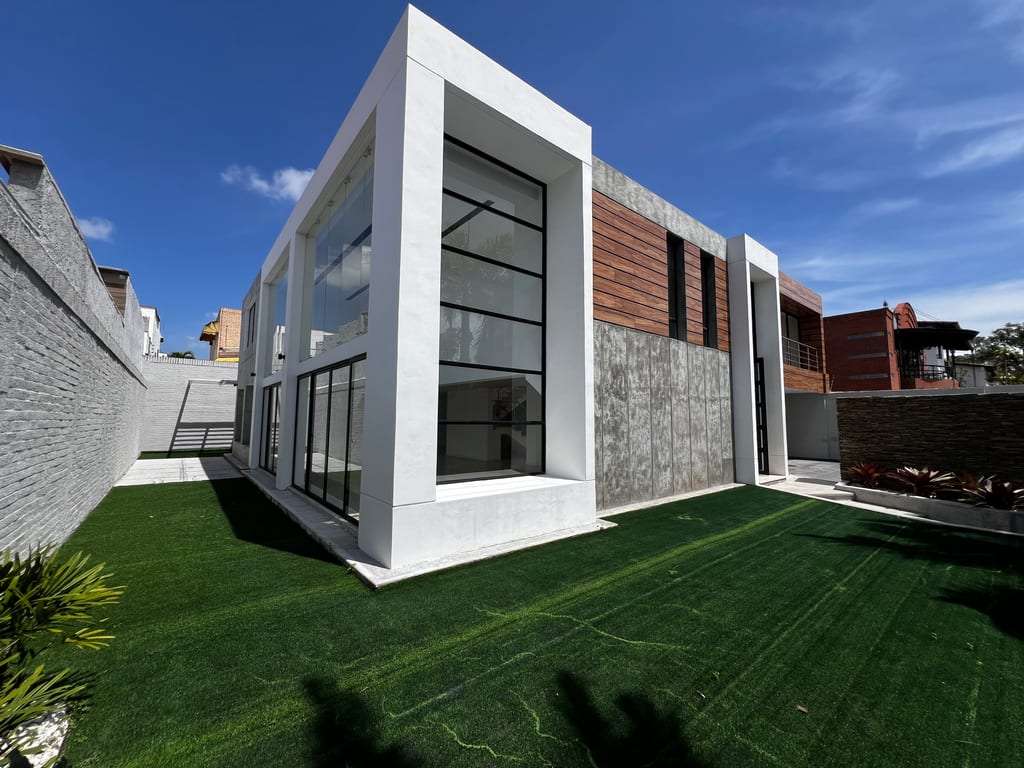 Casa en La Lagunita, Caracas - 1