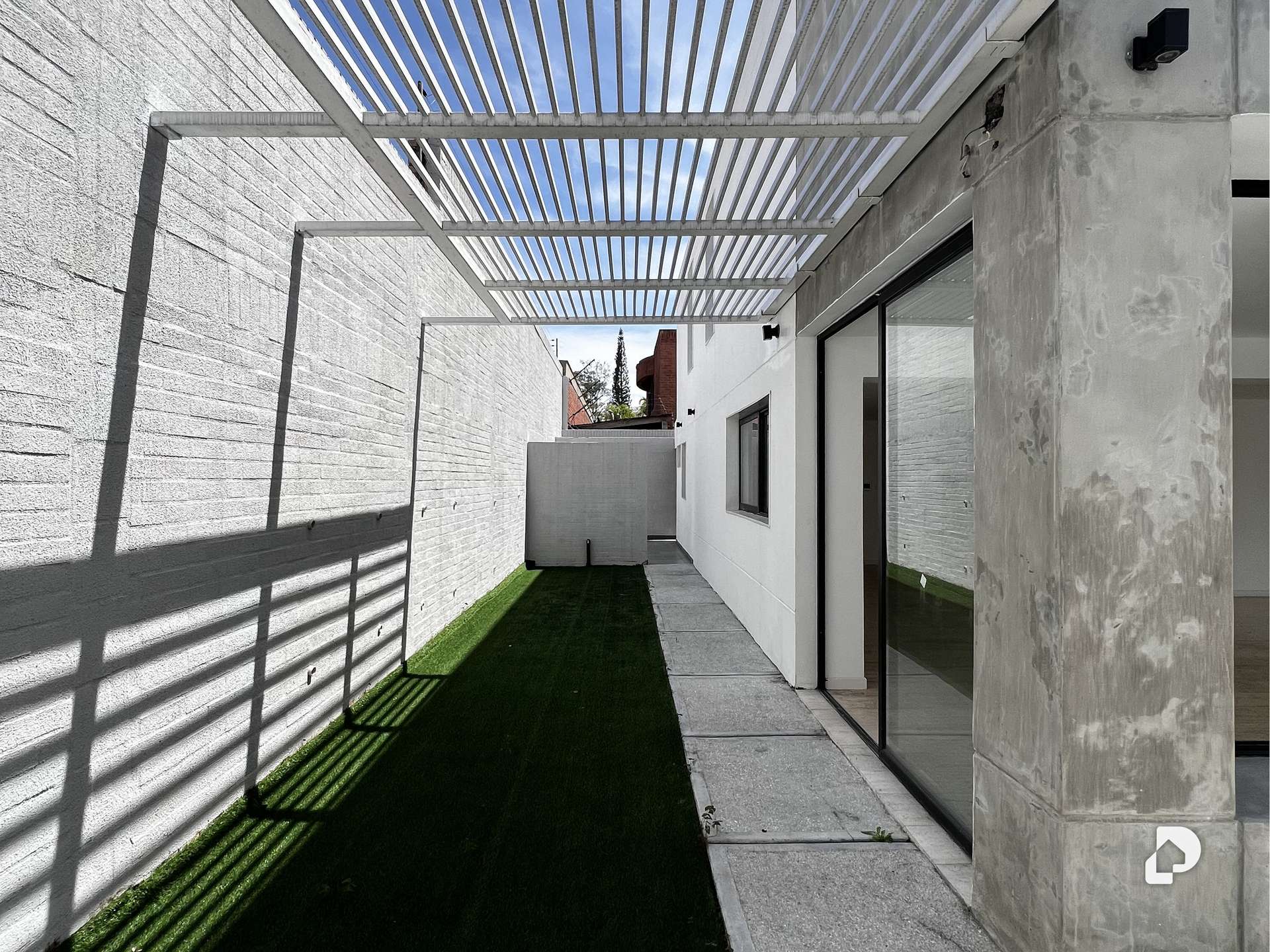 Casa en La Lagunita, Caracas – 8