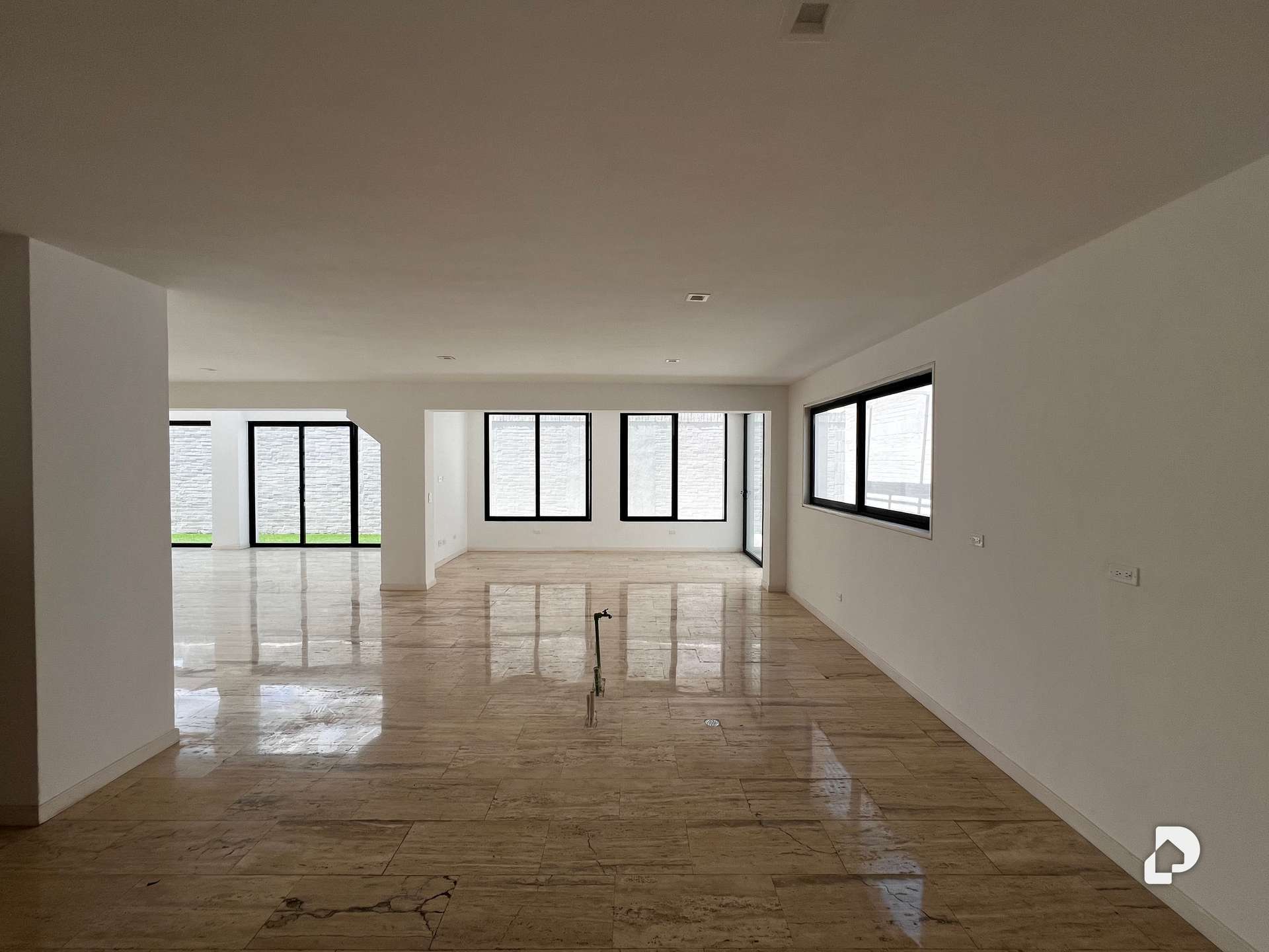 Casa en La Lagunita, Caracas – 11