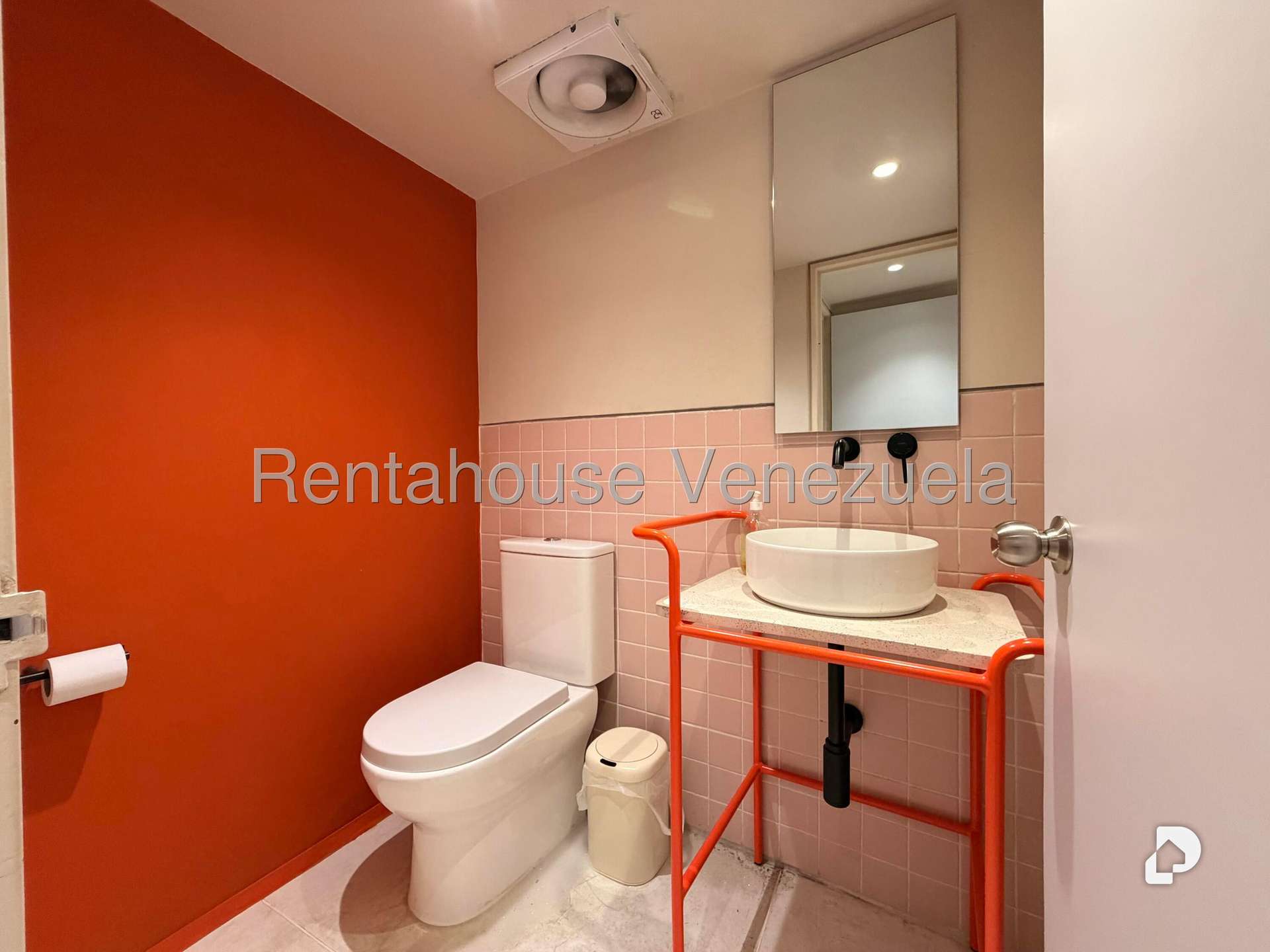 Local comercial en Las Mercedes, Caracas – 15