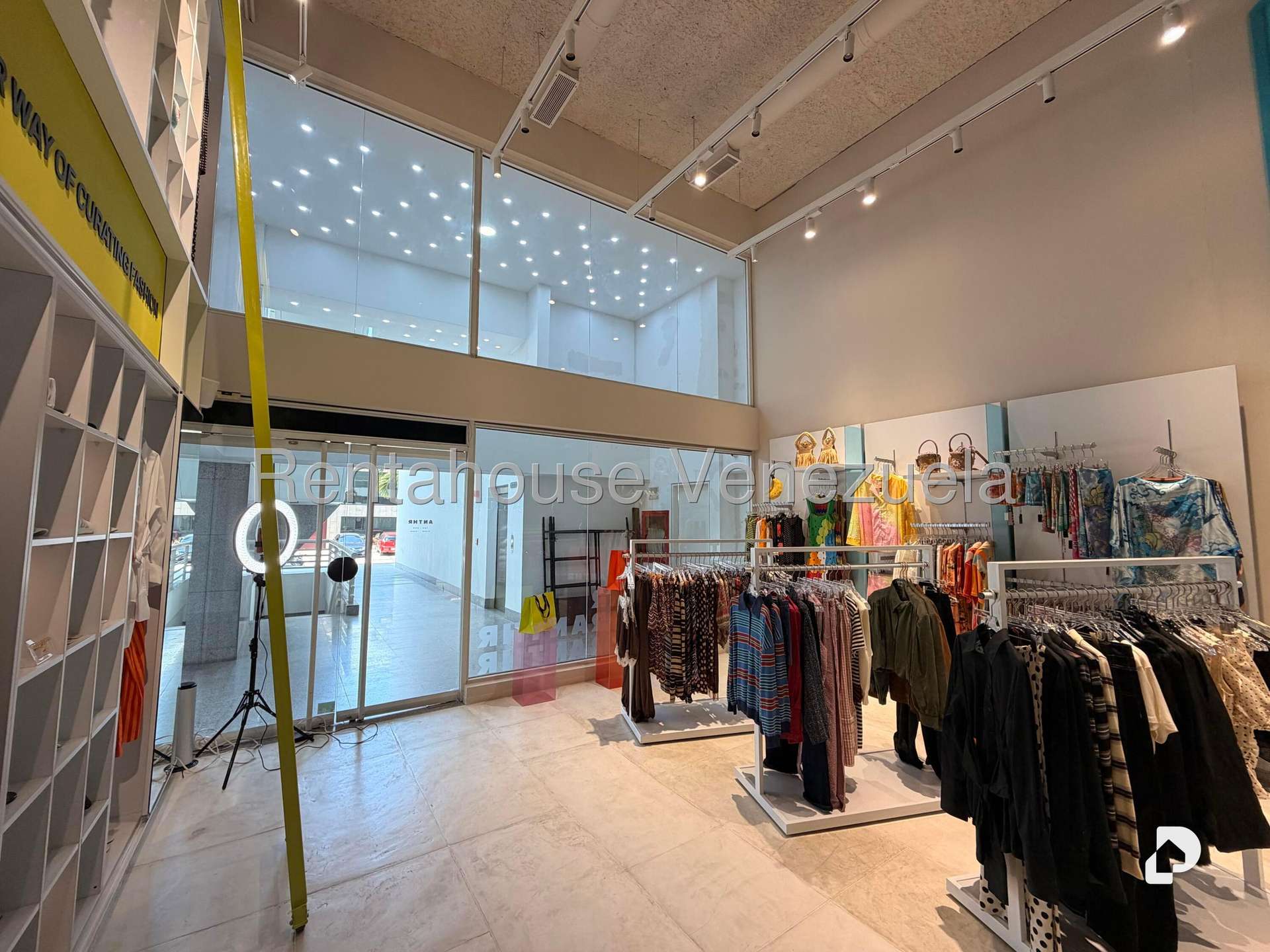 Local comercial en Las Mercedes, Caracas – 7