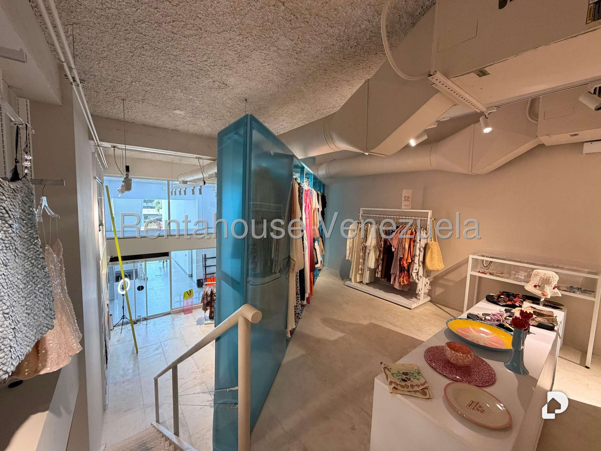 Local comercial en Las Mercedes, Caracas – 25