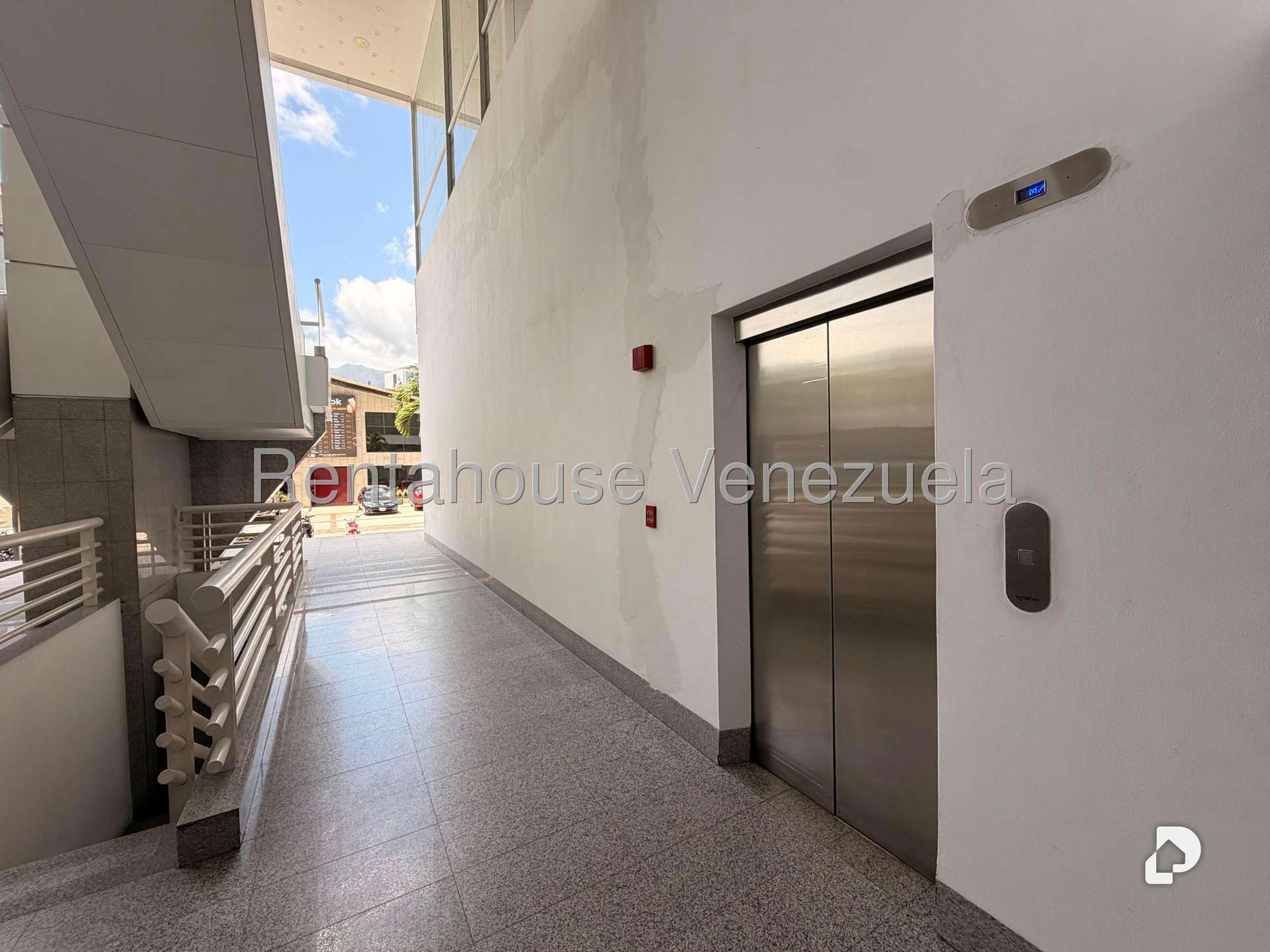 Local comercial en Las Mercedes, Caracas – 39