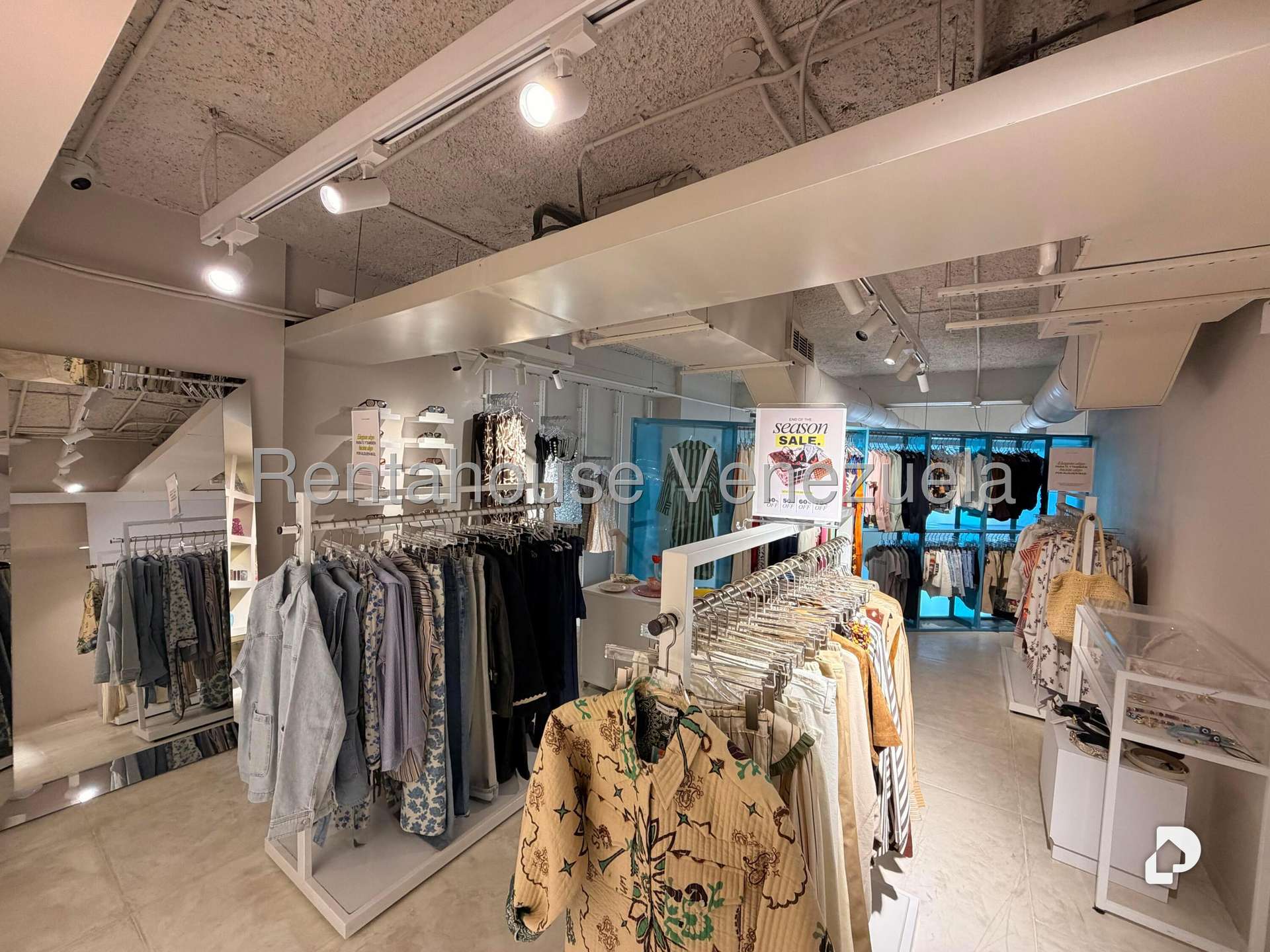 Local comercial en Las Mercedes, Caracas – 23