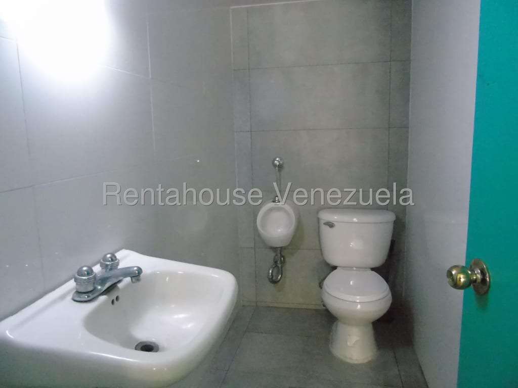 Local comercial en Los Palos Grandes, Caracas
