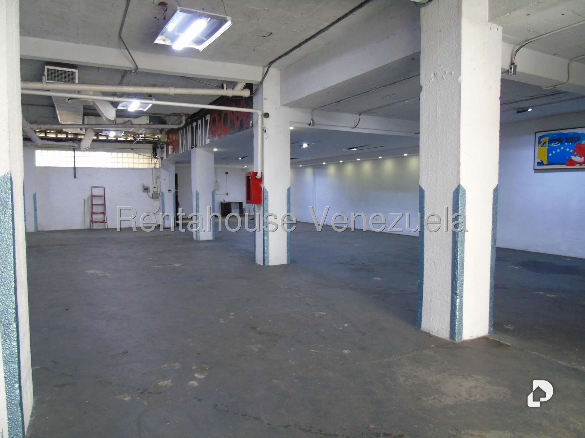 Local comercial en Los Palos Grandes, Caracas – 50
