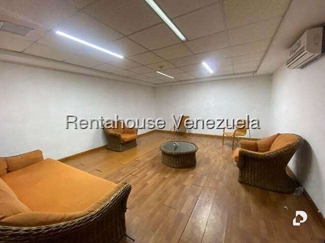Local comercial en Los Palos Grandes, Caracas – 15