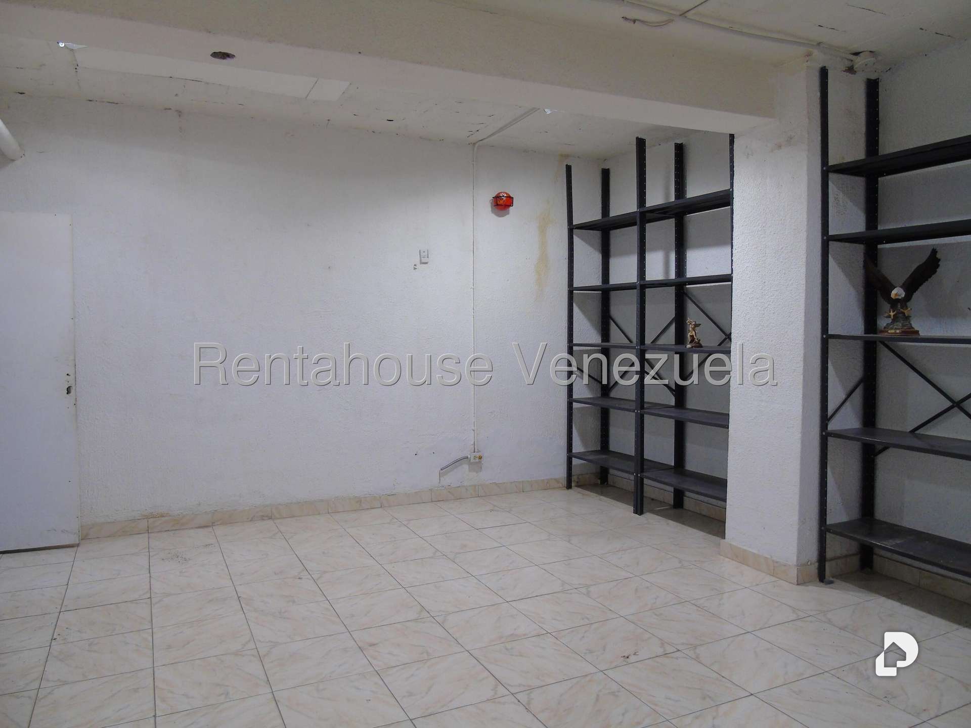 Local comercial en Los Palos Grandes, Caracas – 40