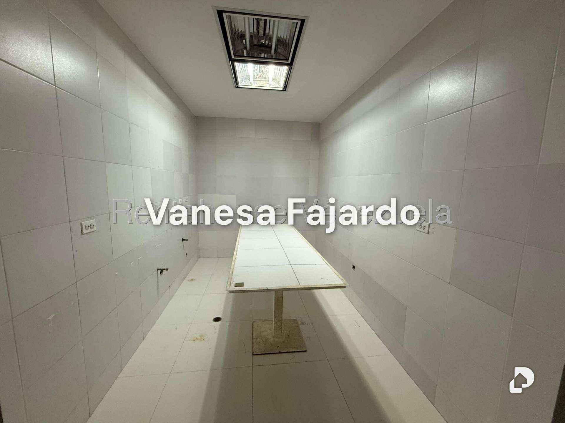 Local comercial en Santa Rosa de Lima, Caracas – 14