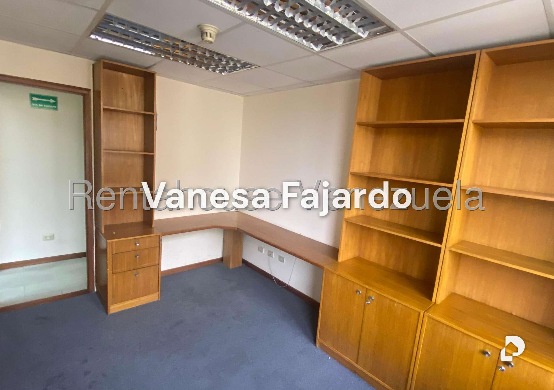 Oficina en Las Mercedes, Caracas – 21