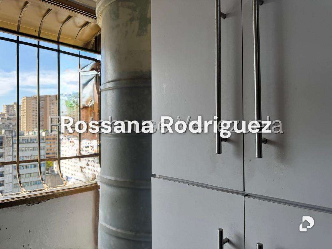 Apartamento en Parroquia Altagracia, Caracas – 24