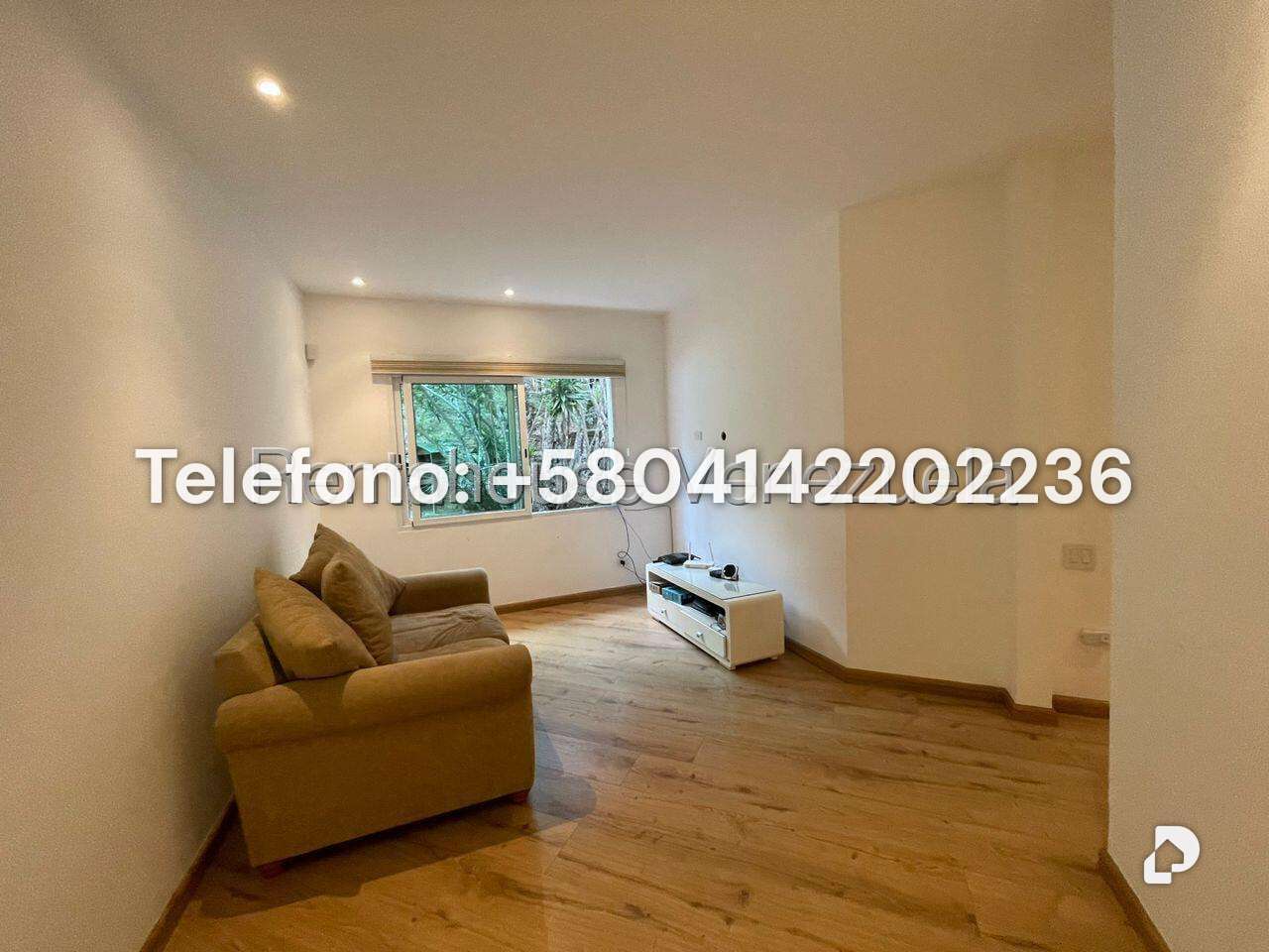 Casa en Alto Hatillo, Caracas – 20