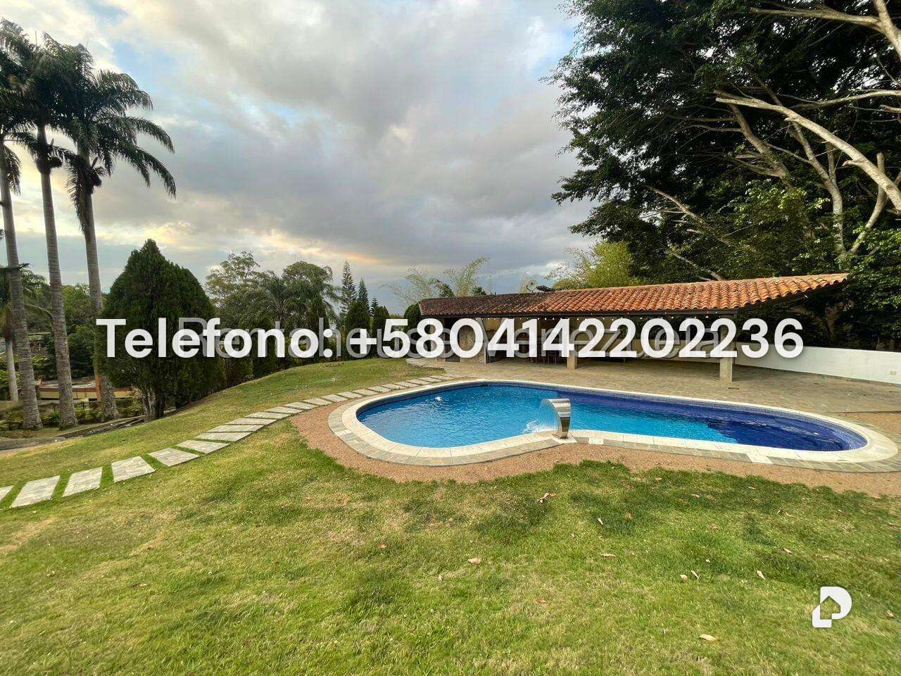 Casa en Alto Hatillo, Caracas – 37