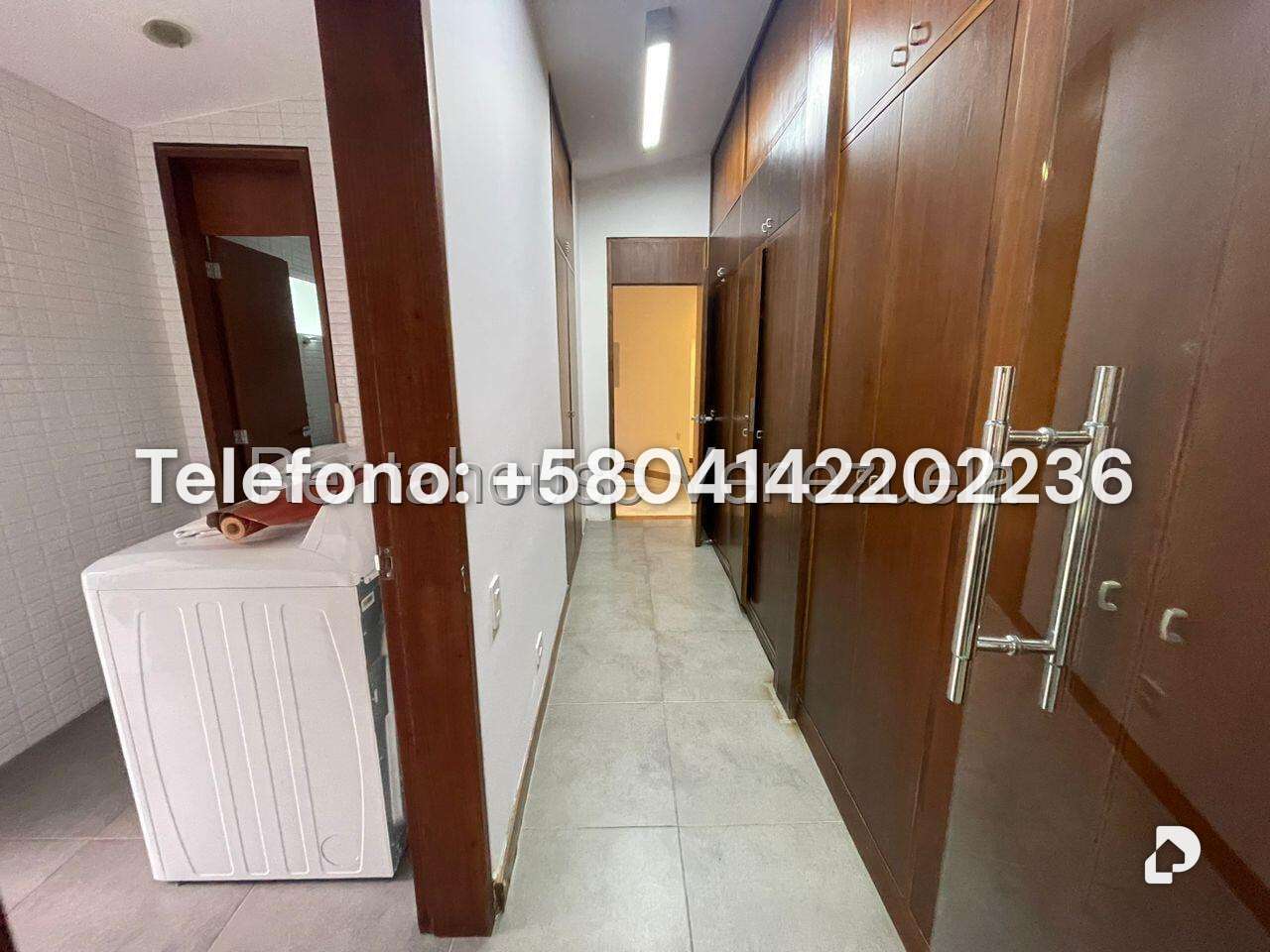Casa en Alto Hatillo, Caracas – 19