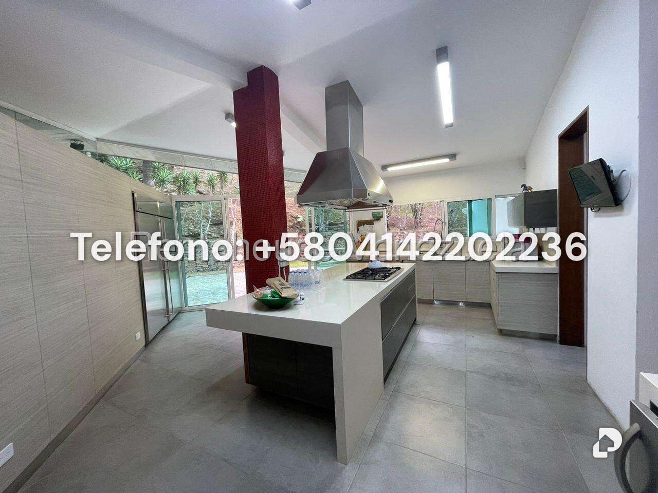 Casa en Alto Hatillo, Caracas – 17