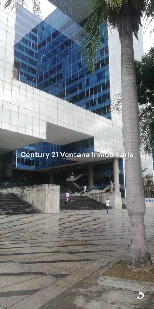 Local comercial en Los Palos Grandes, Caracas – 3