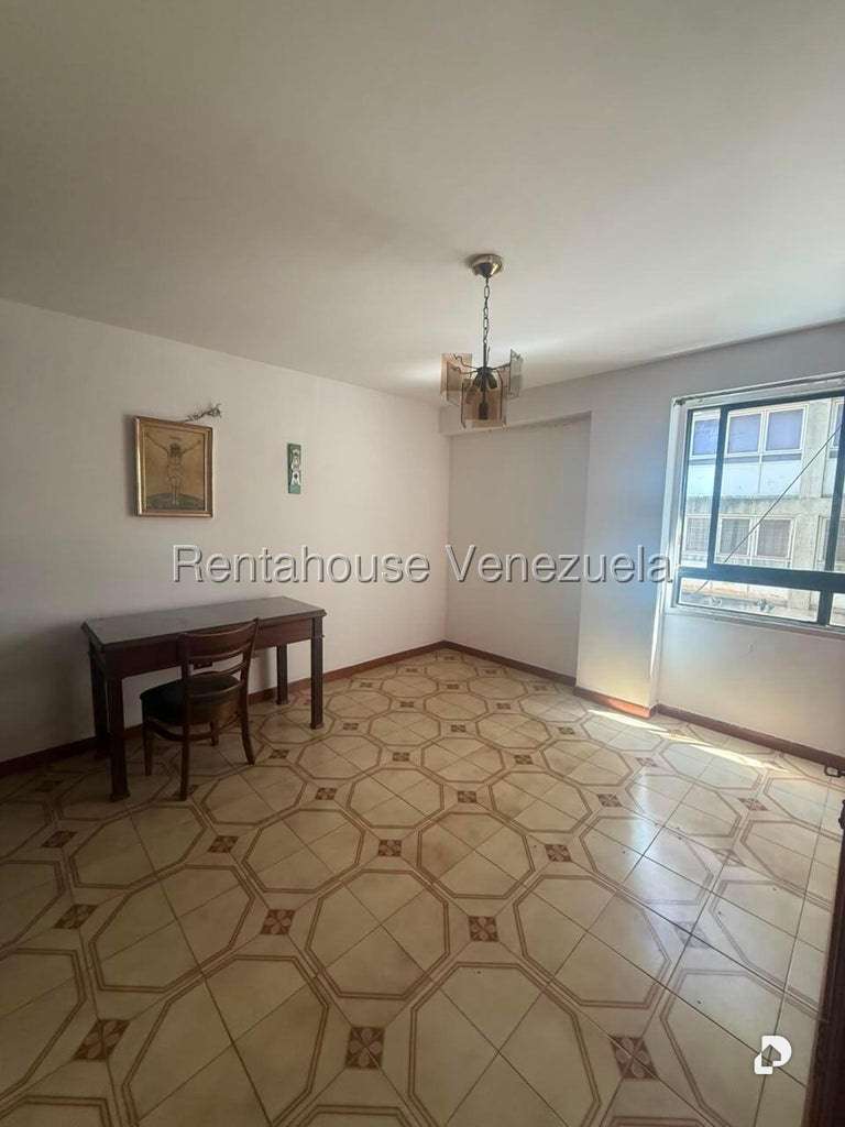 Apartamento en La Florida, Caracas – 9