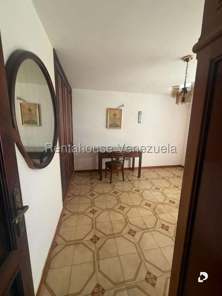Apartamento en La Florida, Caracas – 10