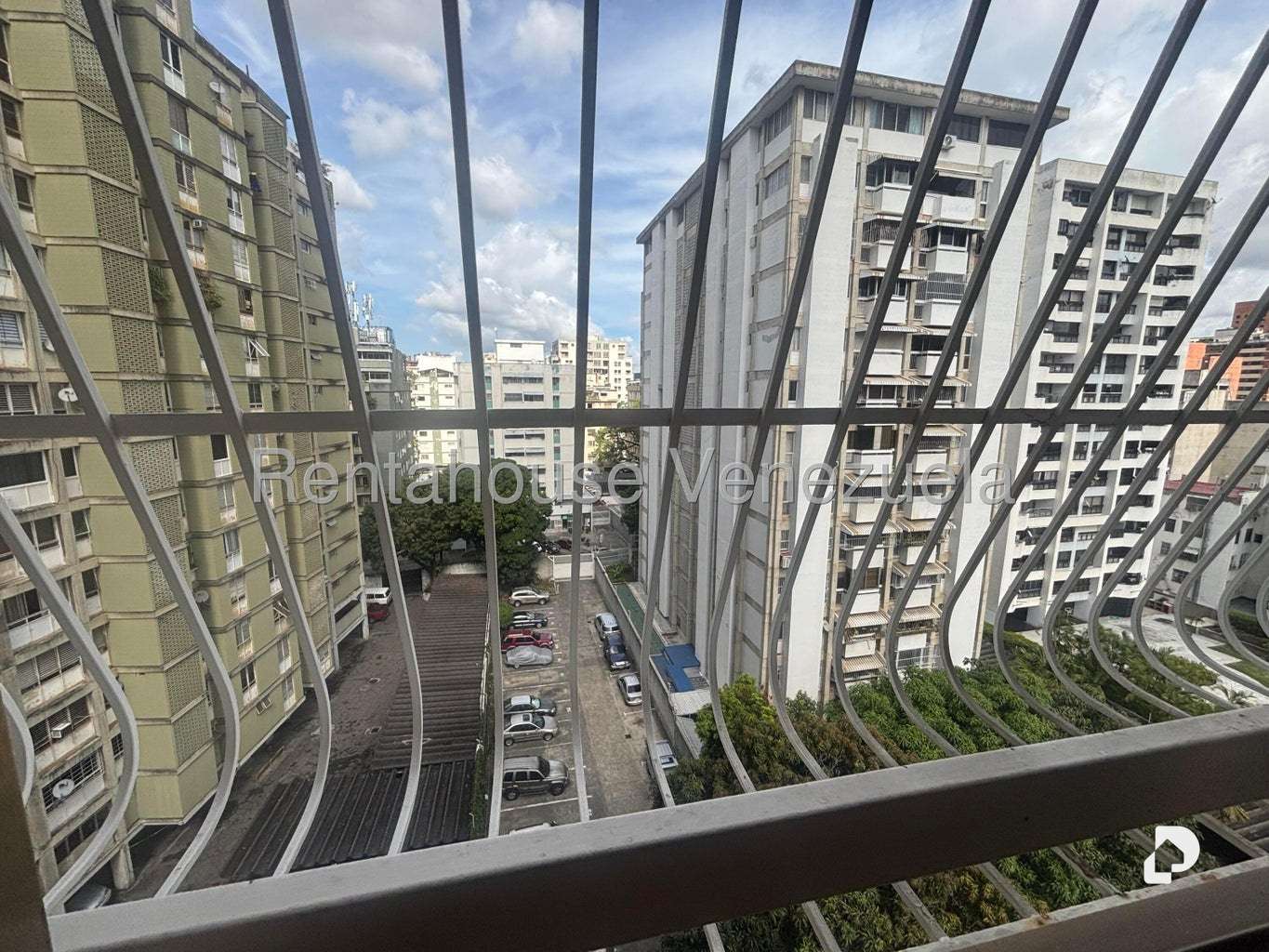 Apartamento en La Florida, Caracas – 13