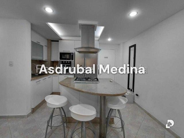 Apartamento en Los Palos Grandes, Caracas – 3