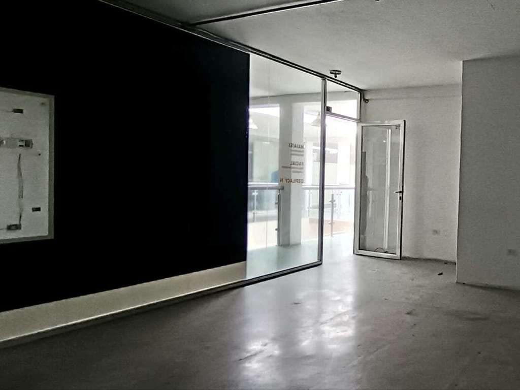 Local comercial en Catedral, Valencia - 1