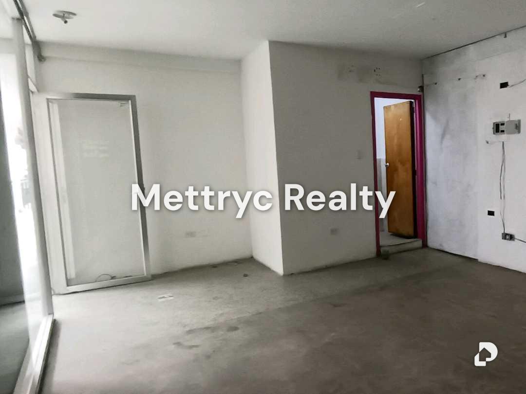 Local comercial en Catedral, Valencia – 3
